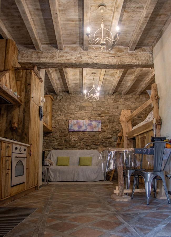Appartamento Il Nido Di Matilde _Monolocale Design Sul Fiume_ Rossena Esterno foto